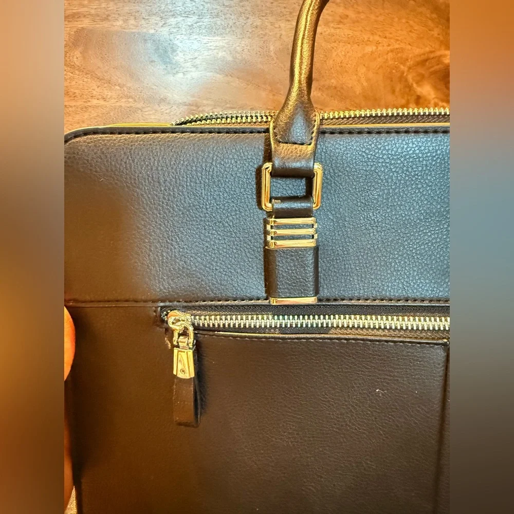 black FSD.WG leather business bag or briefcase missing strap